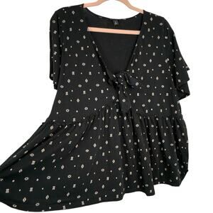 Torrid size 2X Vintage Cotton Jersey V-Neck Relaxed Tie Front Top Black Printed